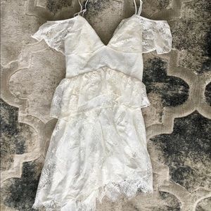 NWT Tularosa Lace Ruffle Dress